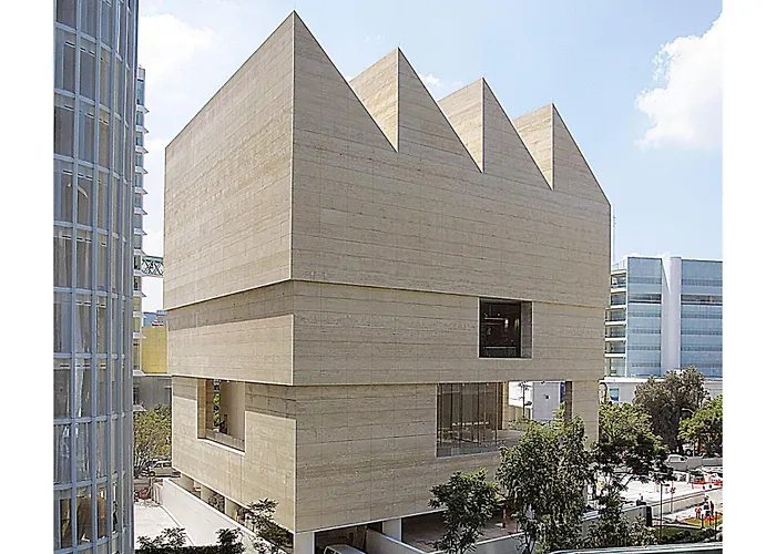 Caravansaro Vazquez de Mella 347 Polanco